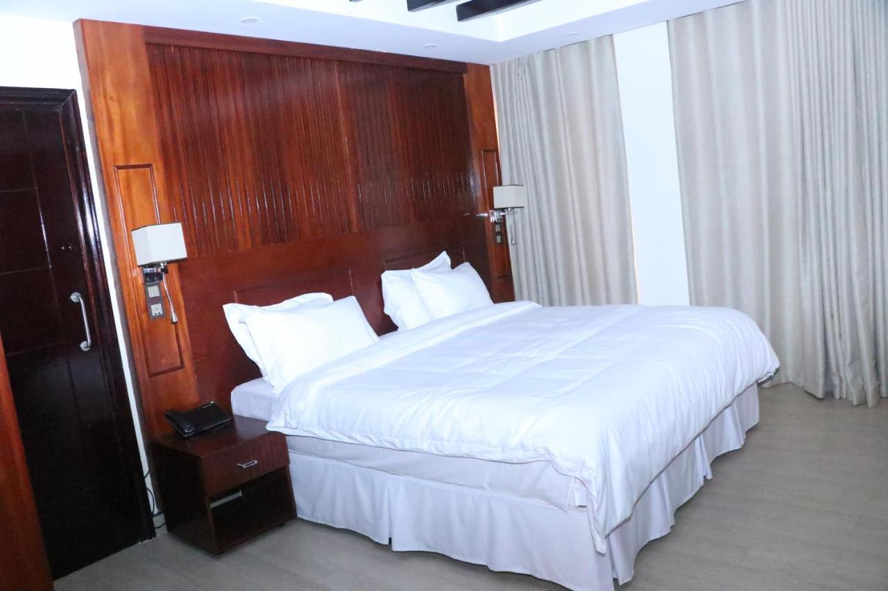 Sainte Famille Hotel كيغالي المظهر الخارجي الصورة